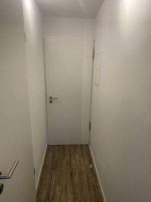 FH552_Flur (Wohnungstür)