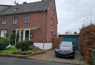 Hausansicht Straße.jpg