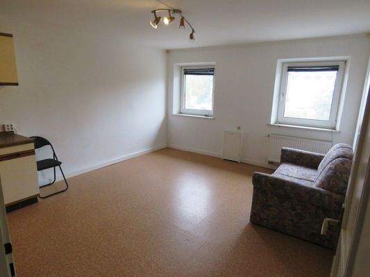 in der Küche kleine Wohnung 2. OG 