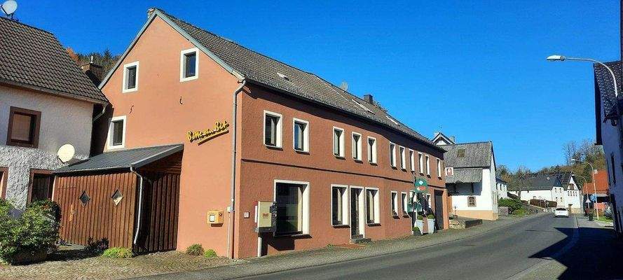 Vorderansicht Straßenseite 