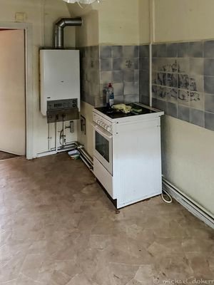 Küche mit Heizung