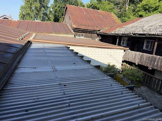 Blick auf das Gesamtanwesen