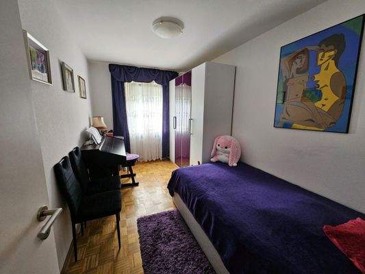 Kinderzimmer oder Büro