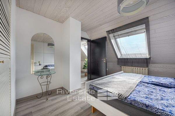 Zimmer DG - Maisonette-Wohnung