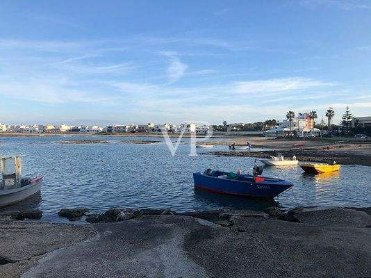 Torre Santa Sabina mare vicino