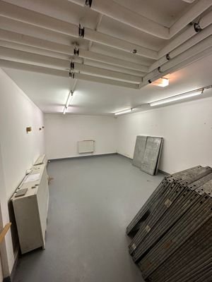 Keller