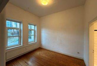 Zimmer 3 Ansicht zum Bad