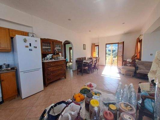 Kreta - Plaka: Wohnung mit Berg- und Meerblick zu verkaufen