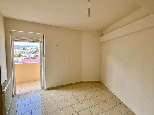 Kreta, Agios Nikolaos: Erdgeschosswohnung in Zentrumsnähe zu verkaufen