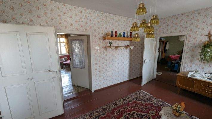 Wohn- und Schlafräume in der Wohnung im OG