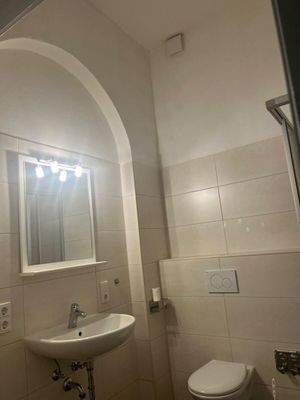 ea18287b-330b-4604-9b59-08e64bd193e6