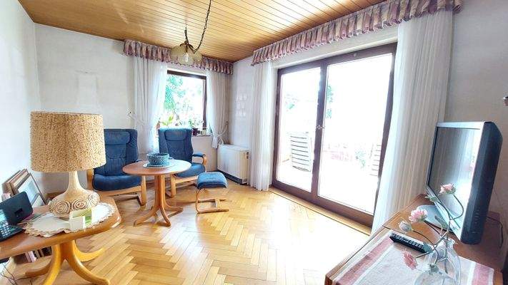 zweiter Teil vom Wohn-/Essbereich im EG