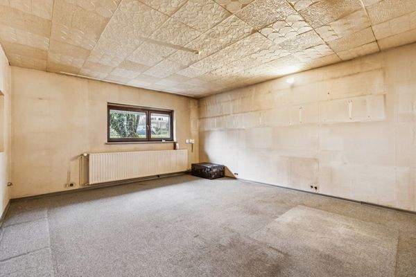 großer Hobbyraum 2 im Souterrain 