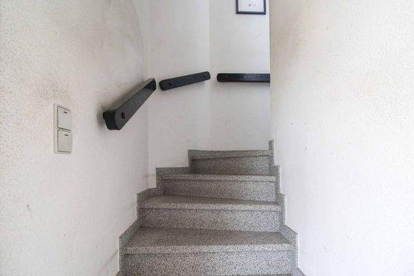 Treppenaufgang zur Einliegerwohnung