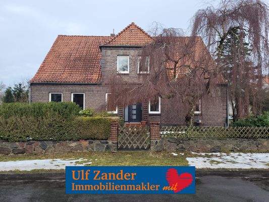 Resthof mit 10.218 m² Grundstück