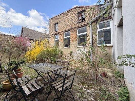 Sitzmöglichkeit im Innenhof