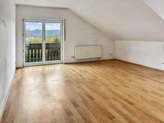 Zimmer 2 im OG mit Bad