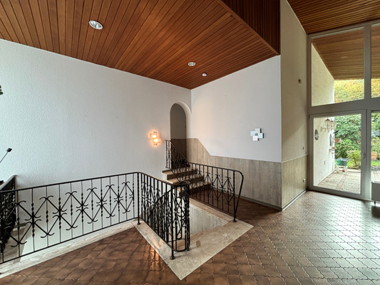 OG - Eingangsbereich mit Galerie