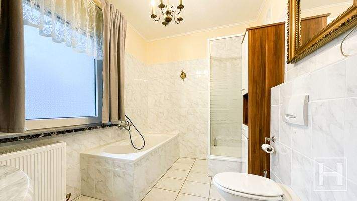 Vollbad im Erdgeschoss