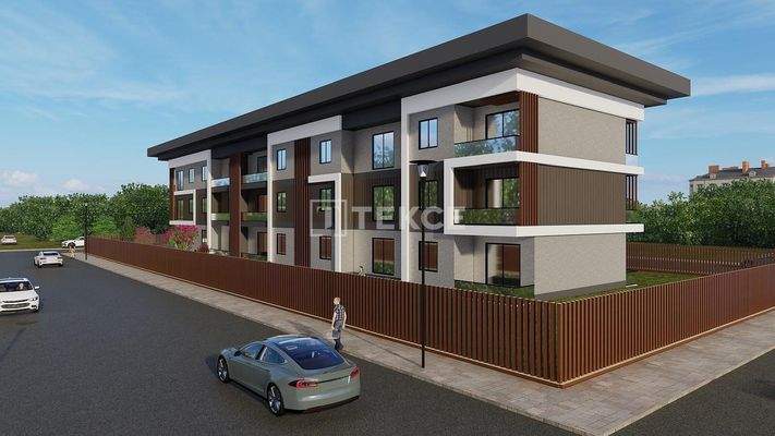 Apartments with En-Suite Bathrooms, Pools, and Balconies in Yalova