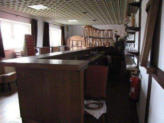 Cocktailbar hinter der Bühne