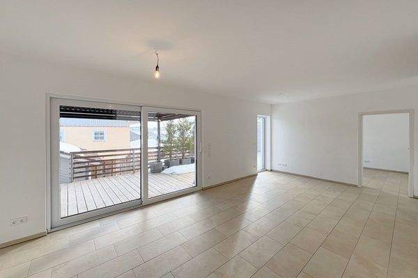 Kochen-Essen-Wohnen mit Terrasse