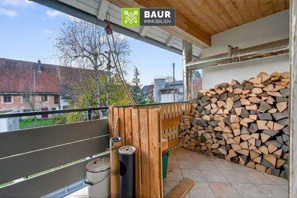 Wohnung rechts Balkon