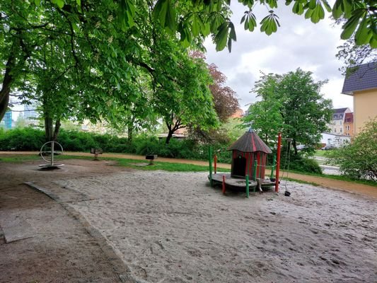 Park mit Spielplatz