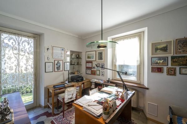 Arbeiten (study room)
