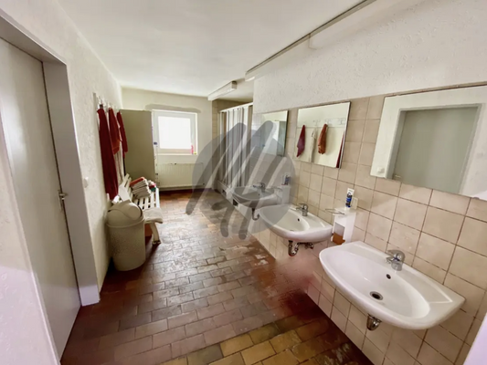 INFOS UNTER: 06171-586000