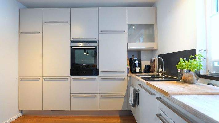 ... verfügt über alle wichtigen Geräte ...