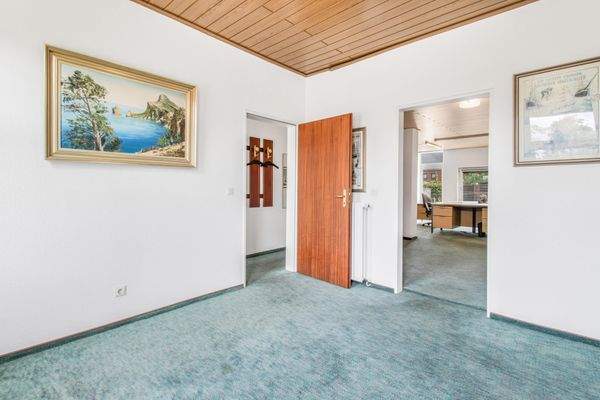 Büroraum im Erdgeschoss