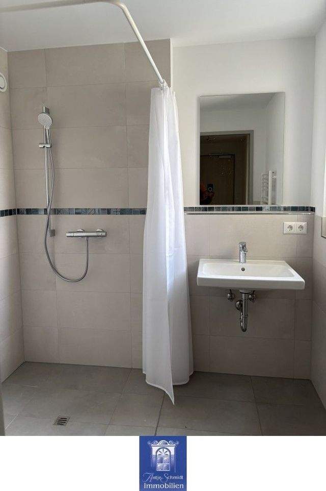 Erstbezug! Traumwohnung im Neubau, Fußbodenheizung, großer Balkon, EBK, Lift! - Foto 5