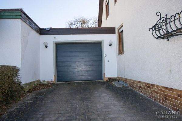 Aussenansicht-Garage