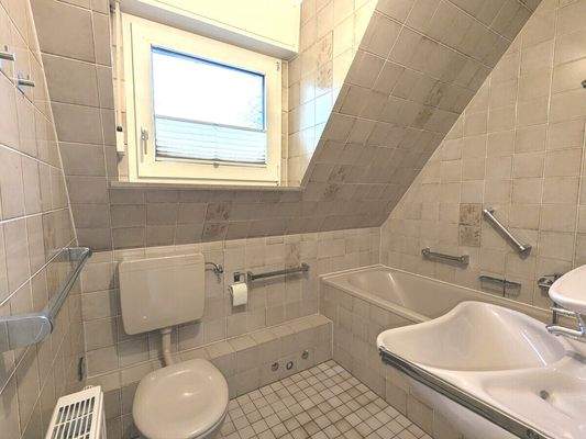 Badezimmer im Dachgeschoss