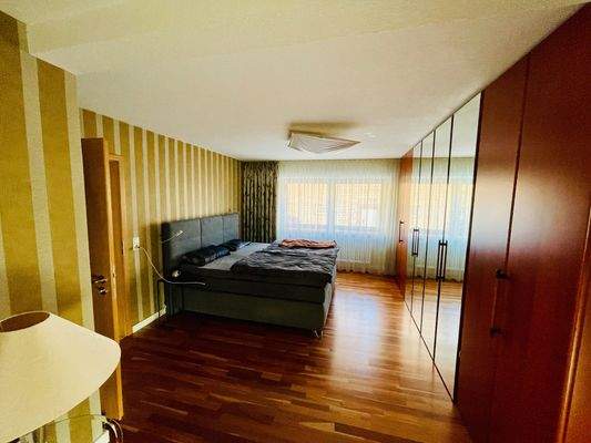 Nr6-EG-Schlafzimmer4