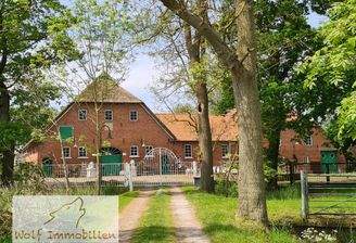Gutshof in Alleinlage