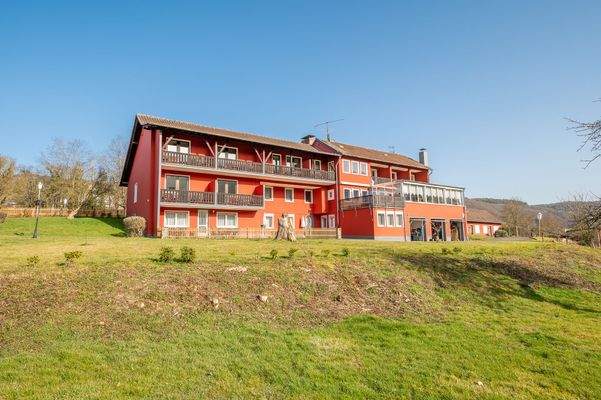 Bornweg 15/16 – 54668 Holsthum