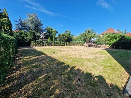 Sonniges Grundstück