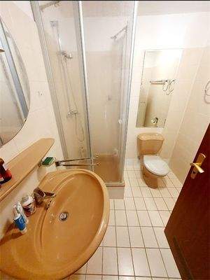 Bad im Gartengeschoss