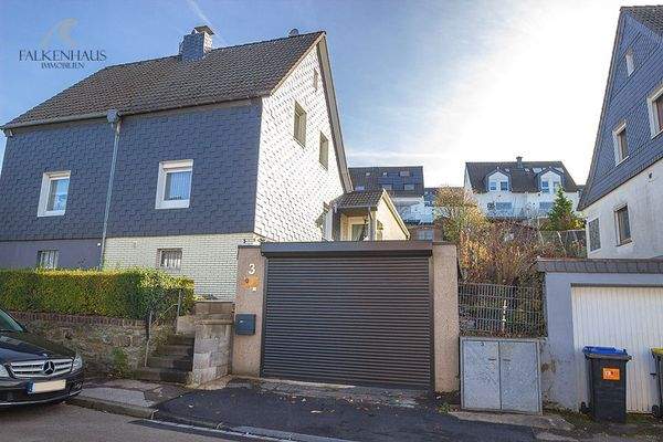 Gebäudevorderansicht