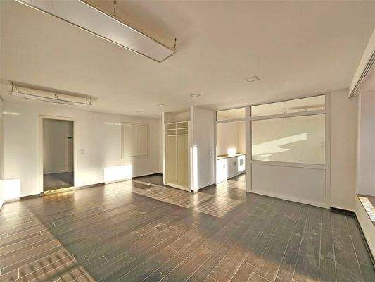 Verkaufsfläche, Raum 1