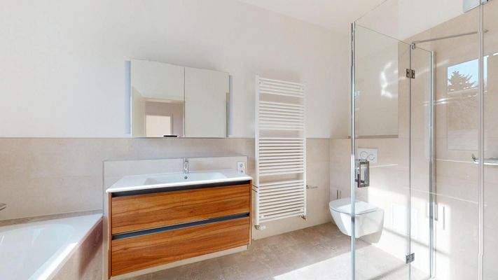 OG Whg. 2 - Badezimmer