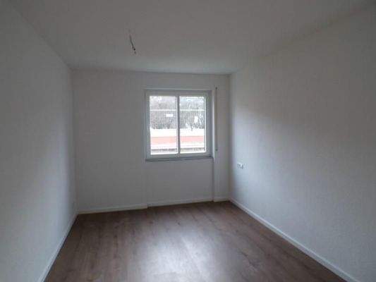 11 Arbeits- oder Kinderzimmer