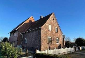 Hauansicht Straßenseite 2