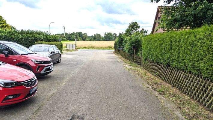 Zufahrt zur Straße