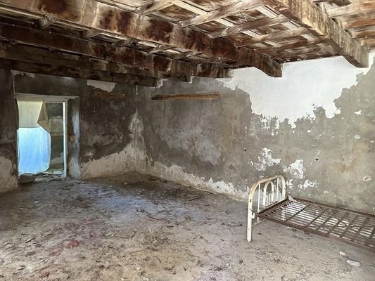Kreta, Panormos: Renovierungsobjekt im Dorf zu ver