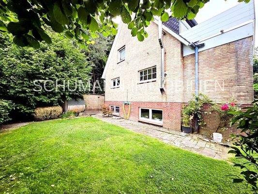 Giebelansicht mit Balkon (2)