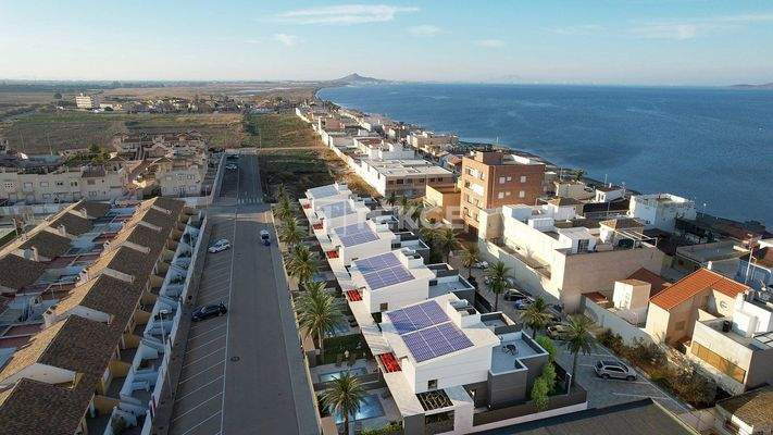 Semi-Detached Villas Meters from the Beach in Los Nietos