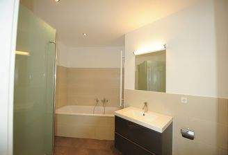 Äußere Plauensche Straße 17, W.png